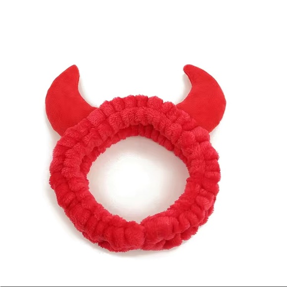 NWT devil ears Makeup headband ❤️on hold for savanna❤️ - Picture 1 of 2
